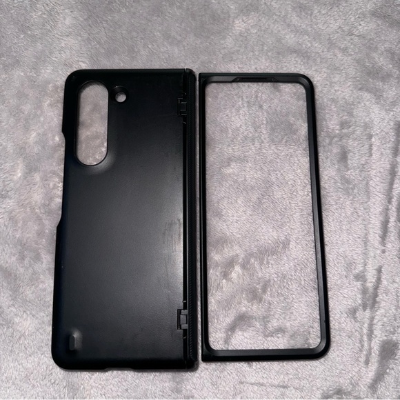 Spigen Black Case for Samsung Galaxy Z Fold 5,Slim Armor Pro - Picture 4 of 13